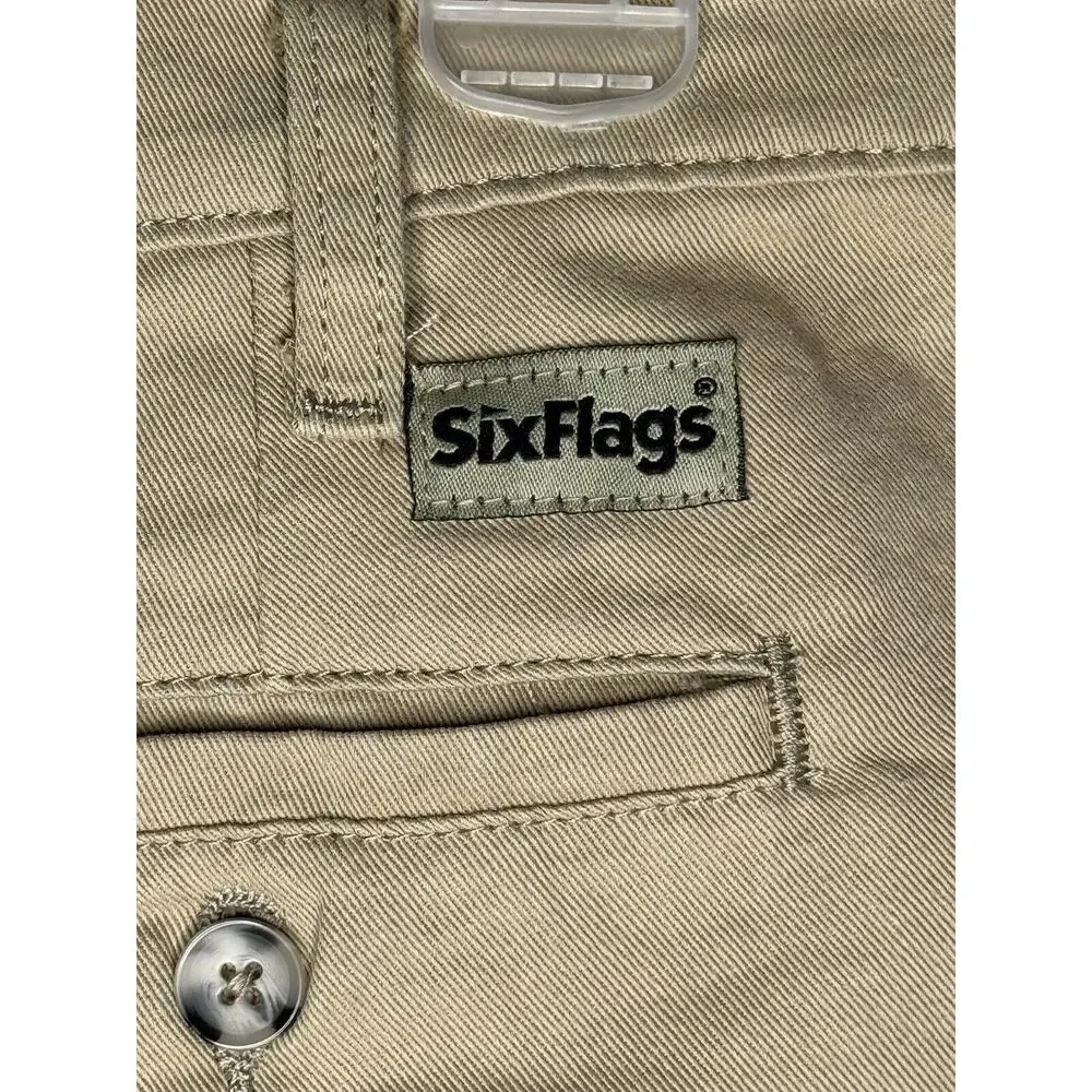 Six Flags Women’s Size 6 Classic Fit Beige Uniform‎ Shorts
